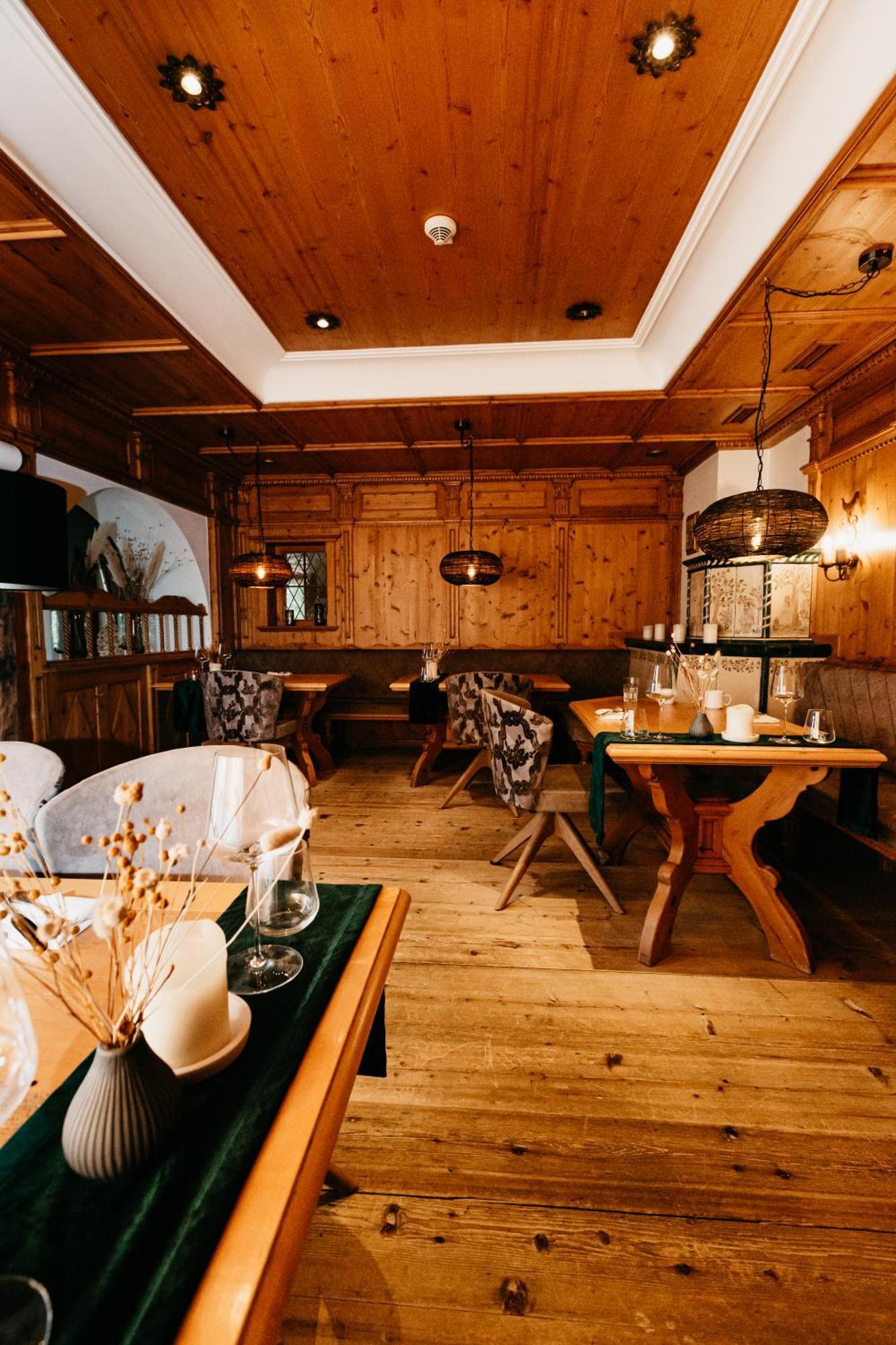 Hotel Hohenfels Танхайм Екстериор снимка