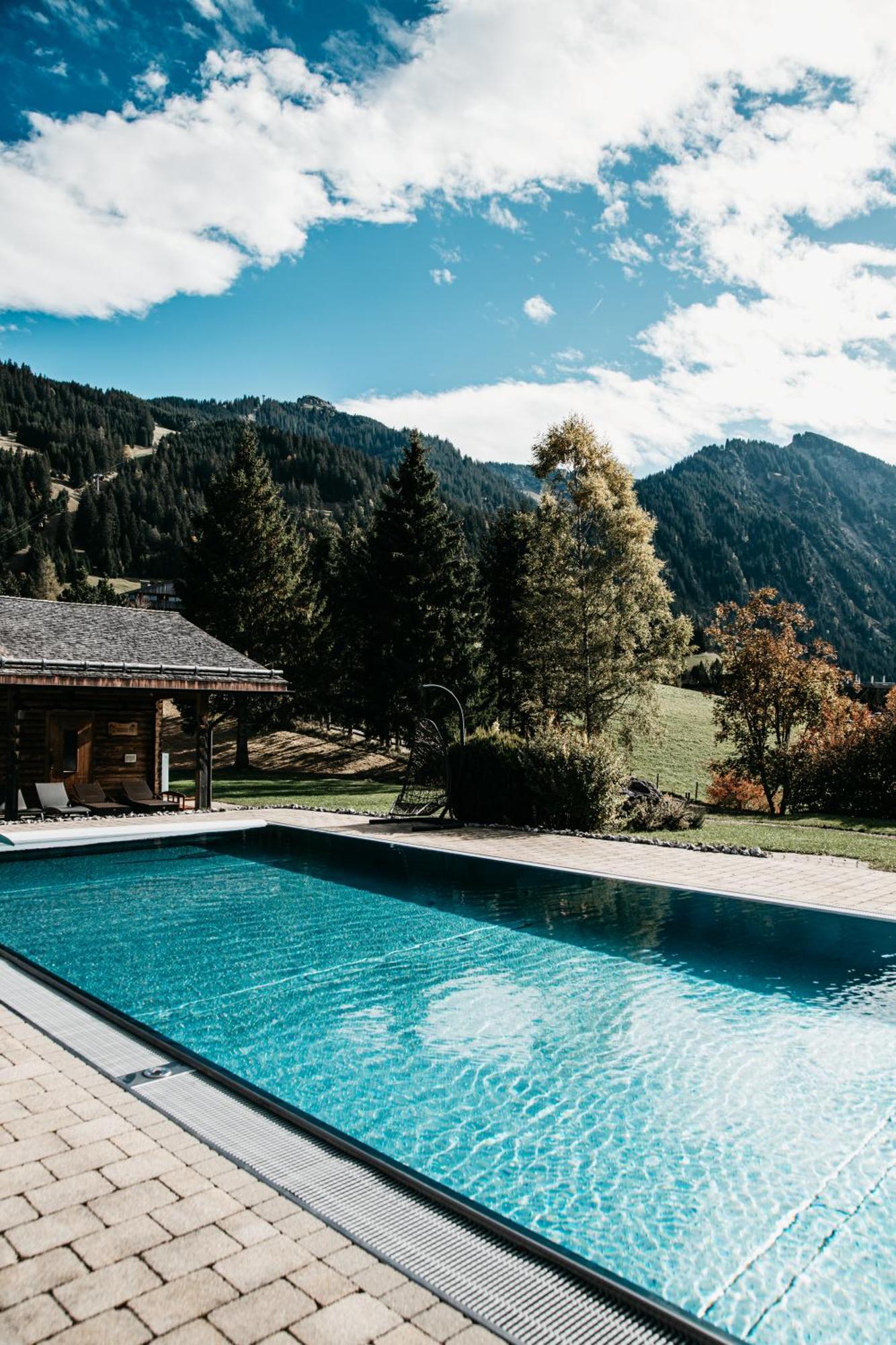 Hotel Hohenfels Танхайм Екстериор снимка