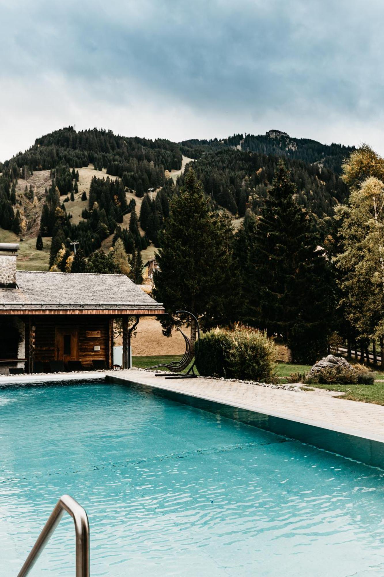 Hotel Hohenfels Танхайм Екстериор снимка
