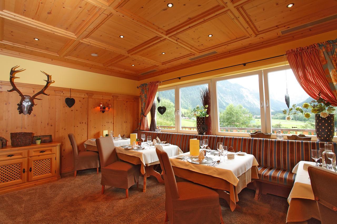 Hotel Hohenfels Танхайм Екстериор снимка