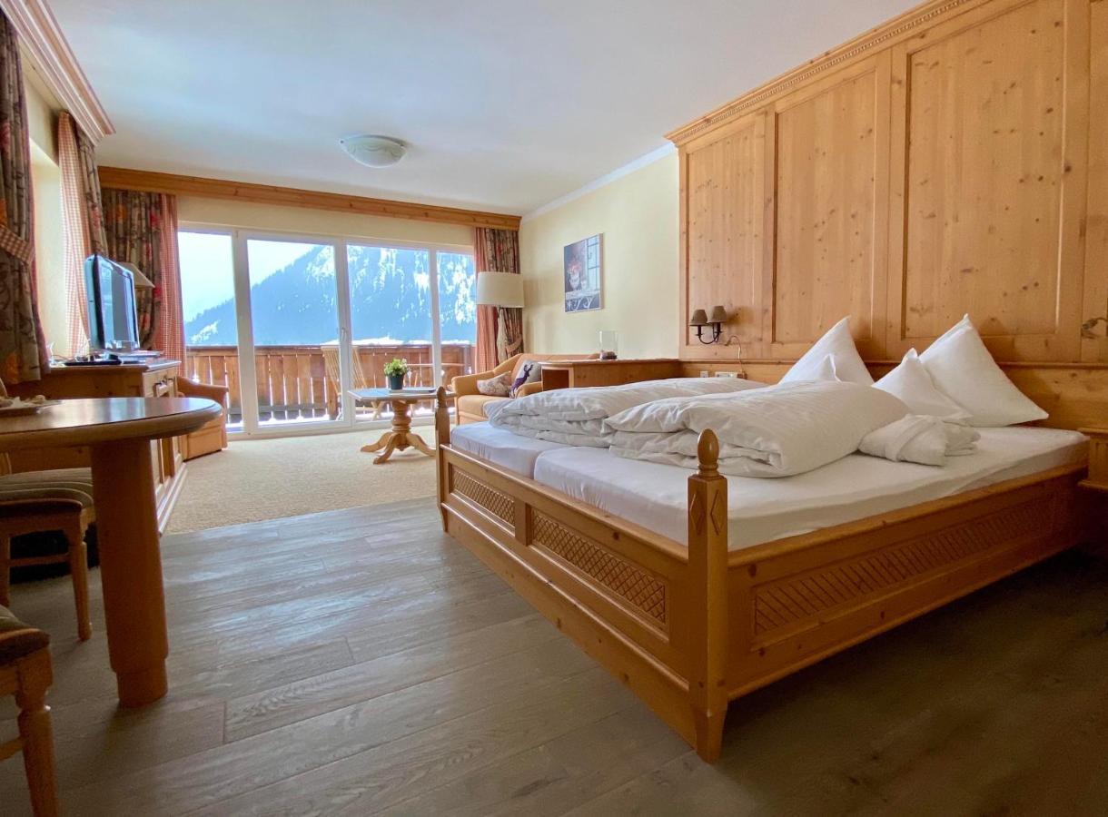 Hotel Hohenfels Танхайм Екстериор снимка